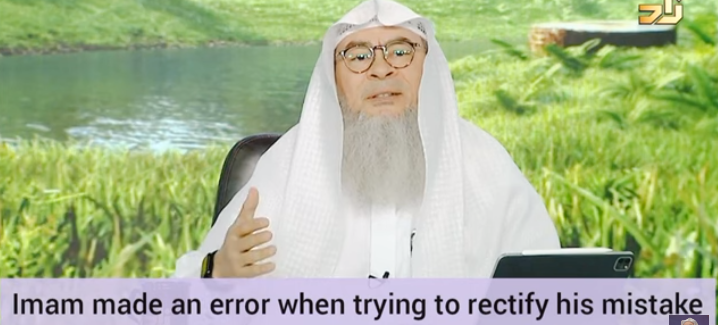 Imam immediately sat down (made error trying to rectify his mistake), prayer valid?