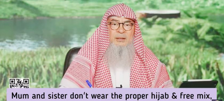 Mum & Sis don't wear proper hijab & free mix Am I dayyoth if I hate it in my heart