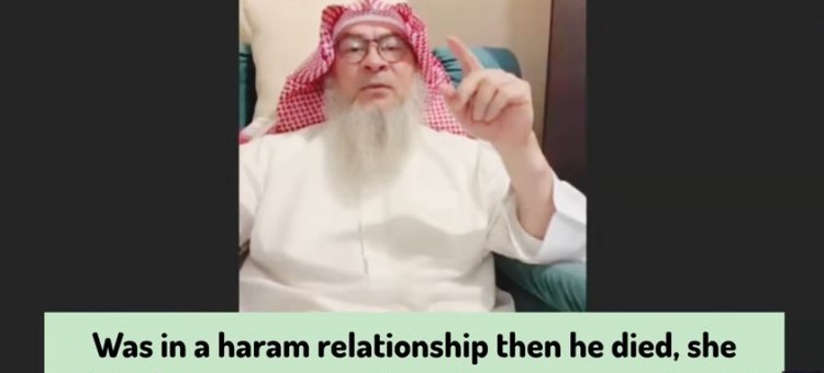 She was in a haram relationship then he died, she visits his grave everyday, what more to do?