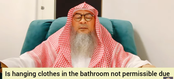 Is hanging clothes in bathroom not permissible due 2 negative energy & Jinn presence