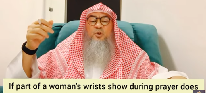 Is prayer valid if part of woman's wrists are shown Wearing fitted sleeves under