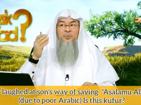 Father laughed at Son's way of saying 'Assalamu Alaykum' (due to poor Arabic), Is this Kufr?